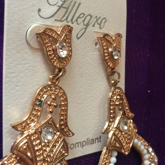Allegro drop earrings - Picture 4 of 7